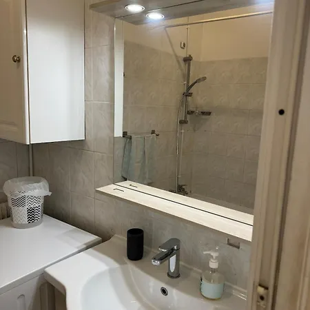 Les Pins Centre Proche 3 Pieces * Juan-les-Pins